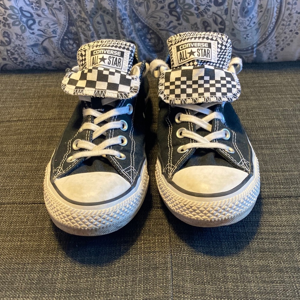 Converse Sneakers!!